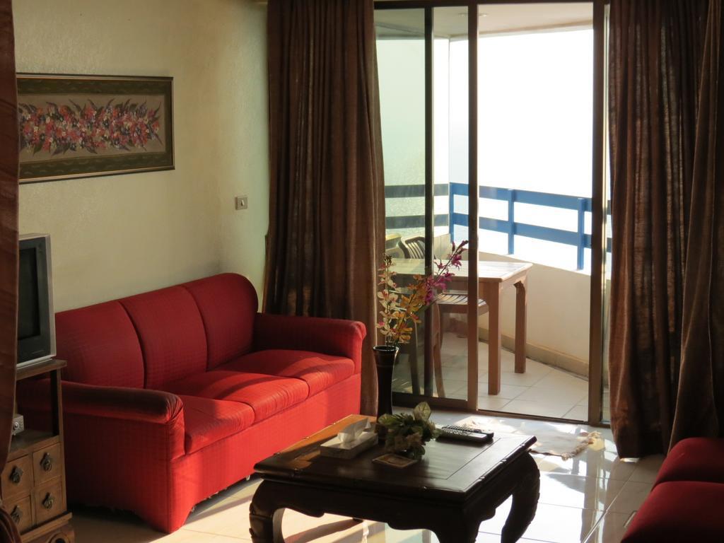 Jomtien Plaza Suite Apartments ห้อง รูปภาพ