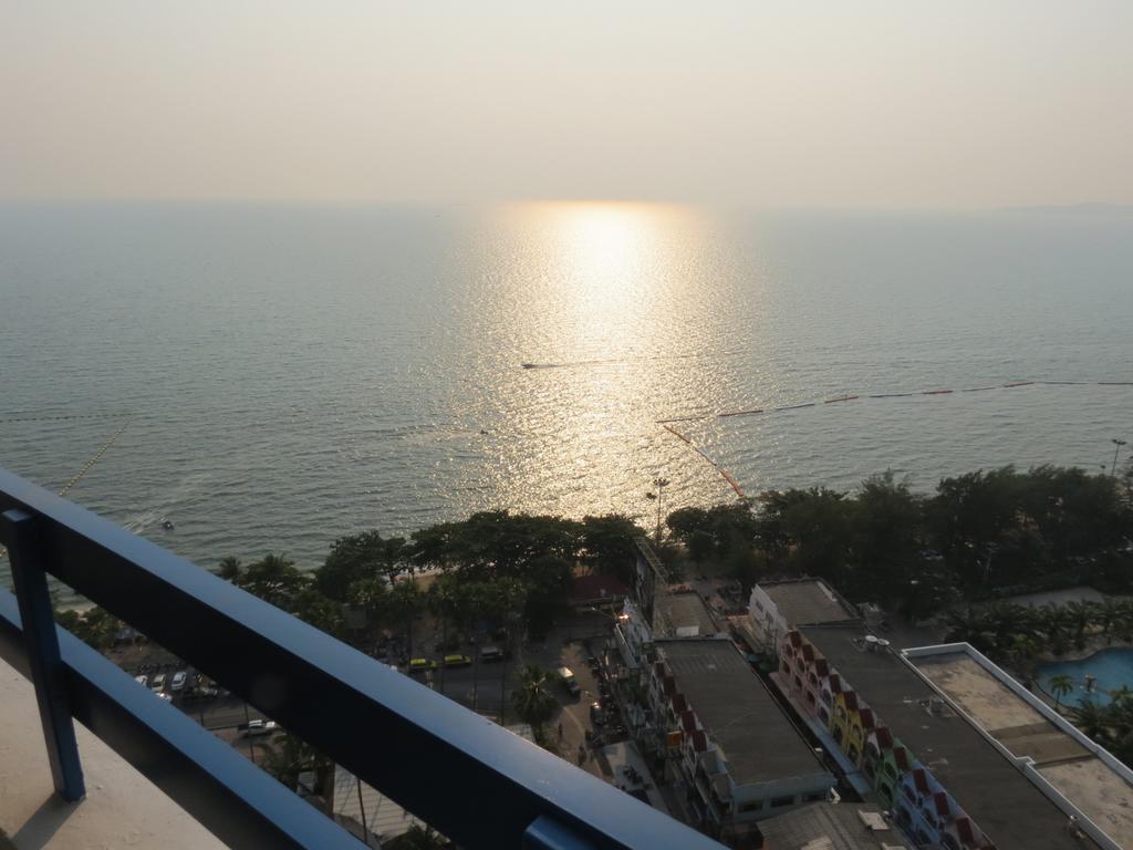 Jomtien Plaza Suite Apartments ห้อง รูปภาพ